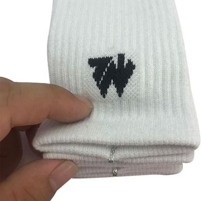 OEM 코튼 스포츠 양말 사용자 지정 수직 인쇄 로고와 발목 디자인