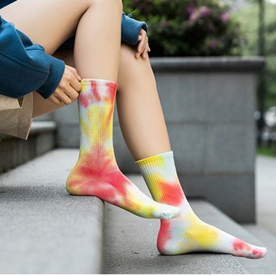 UNISEX 37-44 EU 사이즈 타이 염색 얇은 사탕 색상 인쇄 맞춤 솜 튜브 스포츠 양말