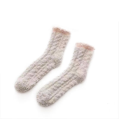 일일 양말 숨쉬는 반 슬리프 산호 모피 바닥 바늘 탐지 기능을 가진 편안한 양말 NO
